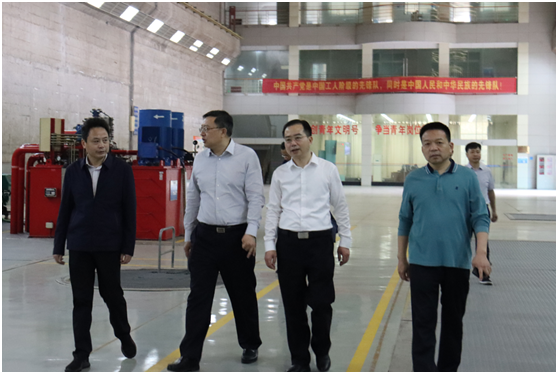 省國資委黨委委員、副主任毛育新帶隊赴湖南發(fā)展株洲航電分公司開展安全生產(chǎn)督查
